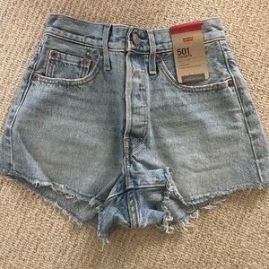 New with tags Levi’s 501 shorts